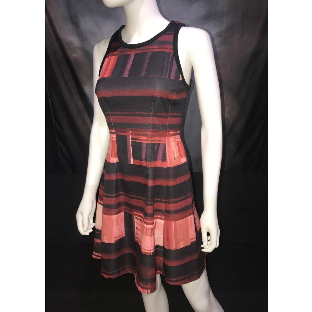 Massimo Sleeveless Black & Maroon Abstract Dress